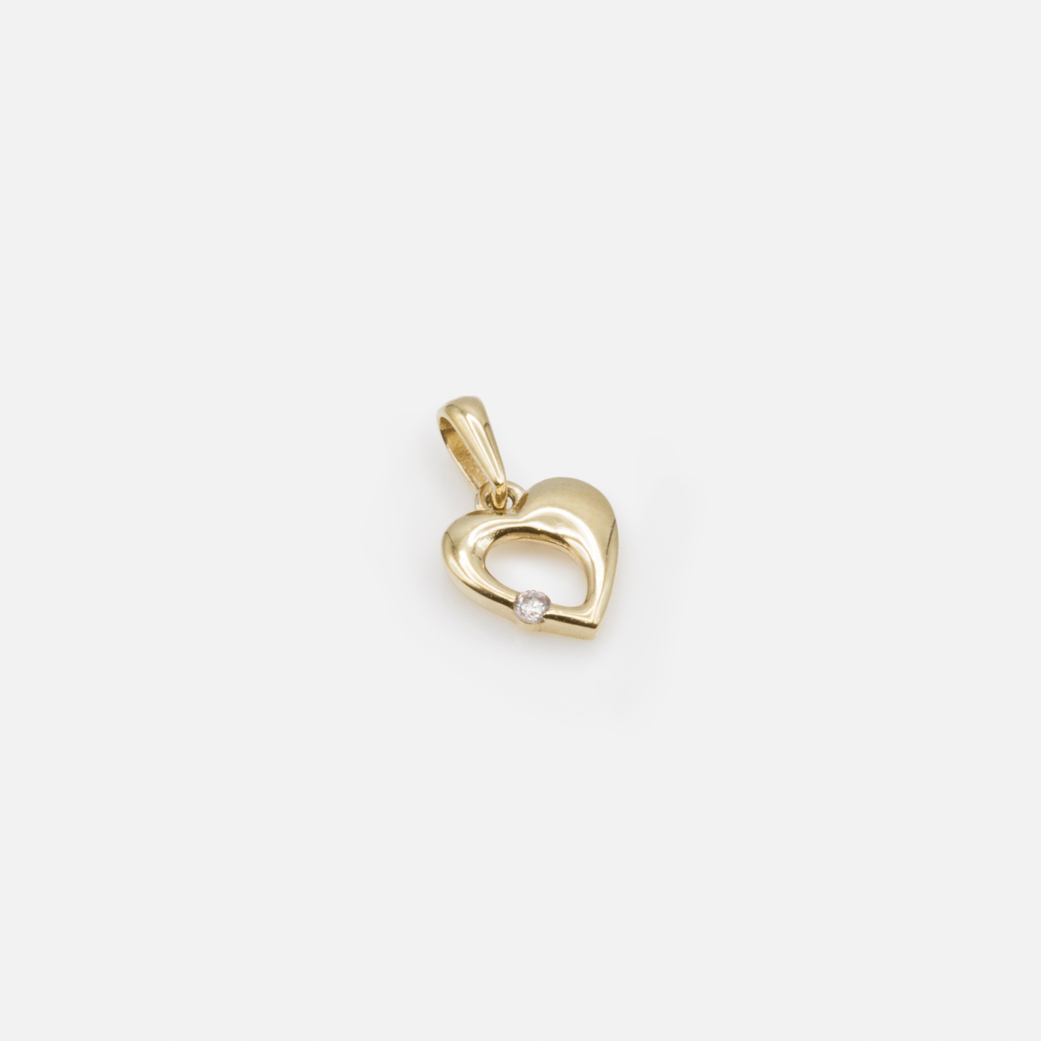 Breloque coeur délicat et son zircon cubique en or 10 carats