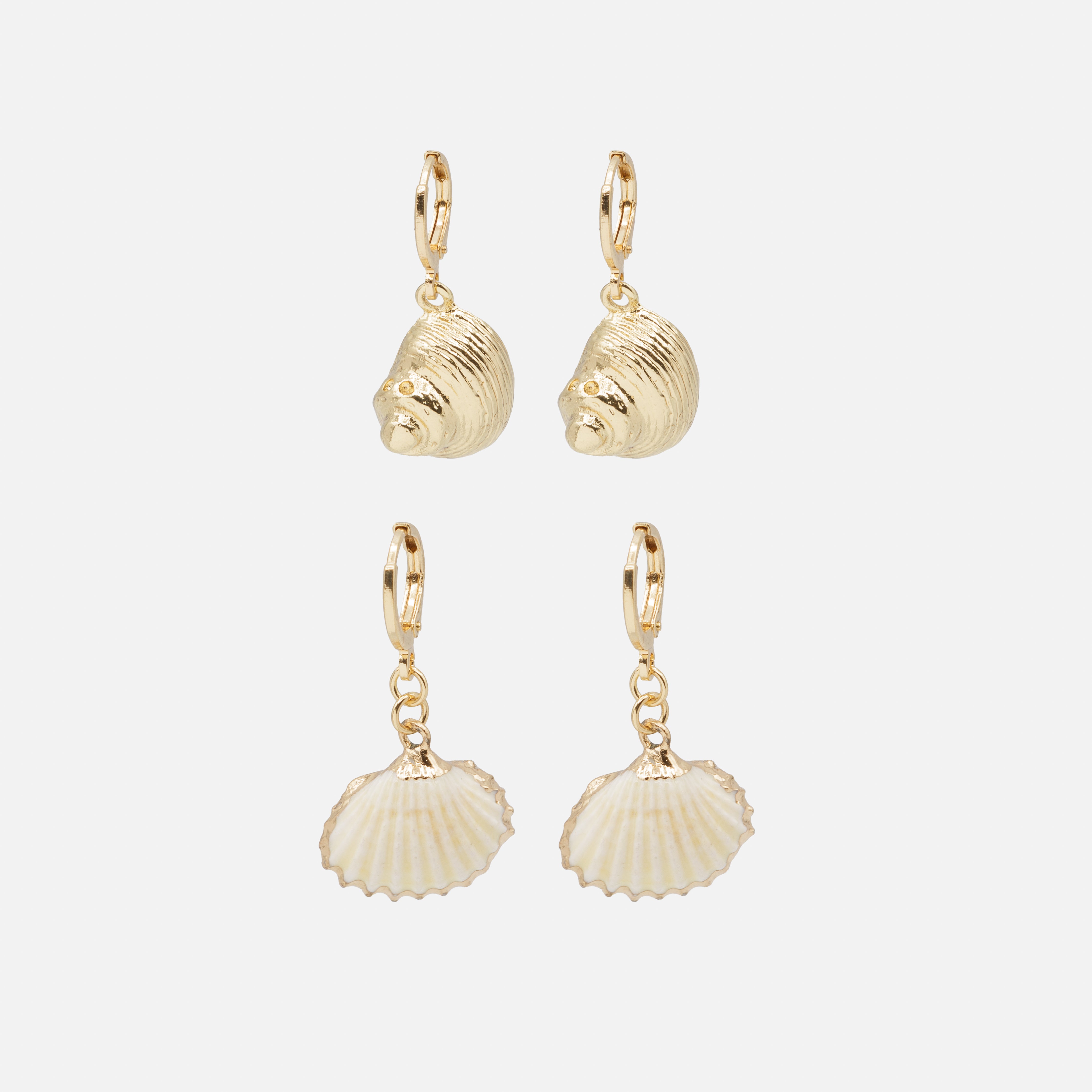 Pair of golden shell earrings