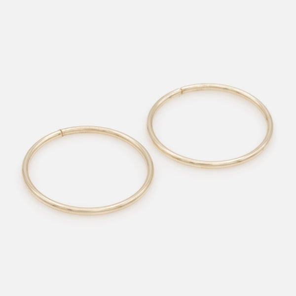 Load image into Gallery viewer, 16mm Leverback Earrings in 10k Gold
