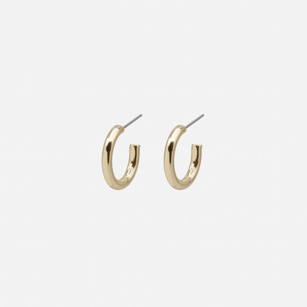 Load image into Gallery viewer, Trio of white butterfly earrings and gold rings
