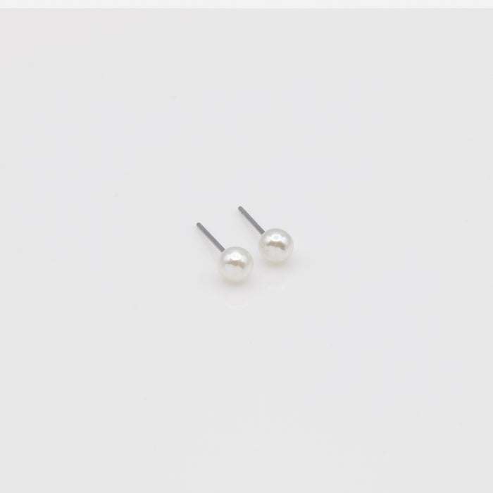 Trio de boucles d'oreilles papillons blancs et anneaux dorés