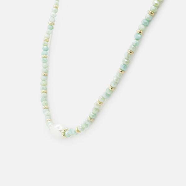 Charger l&#39;image dans la galerie, Collier doré avec billes vertes et perle
