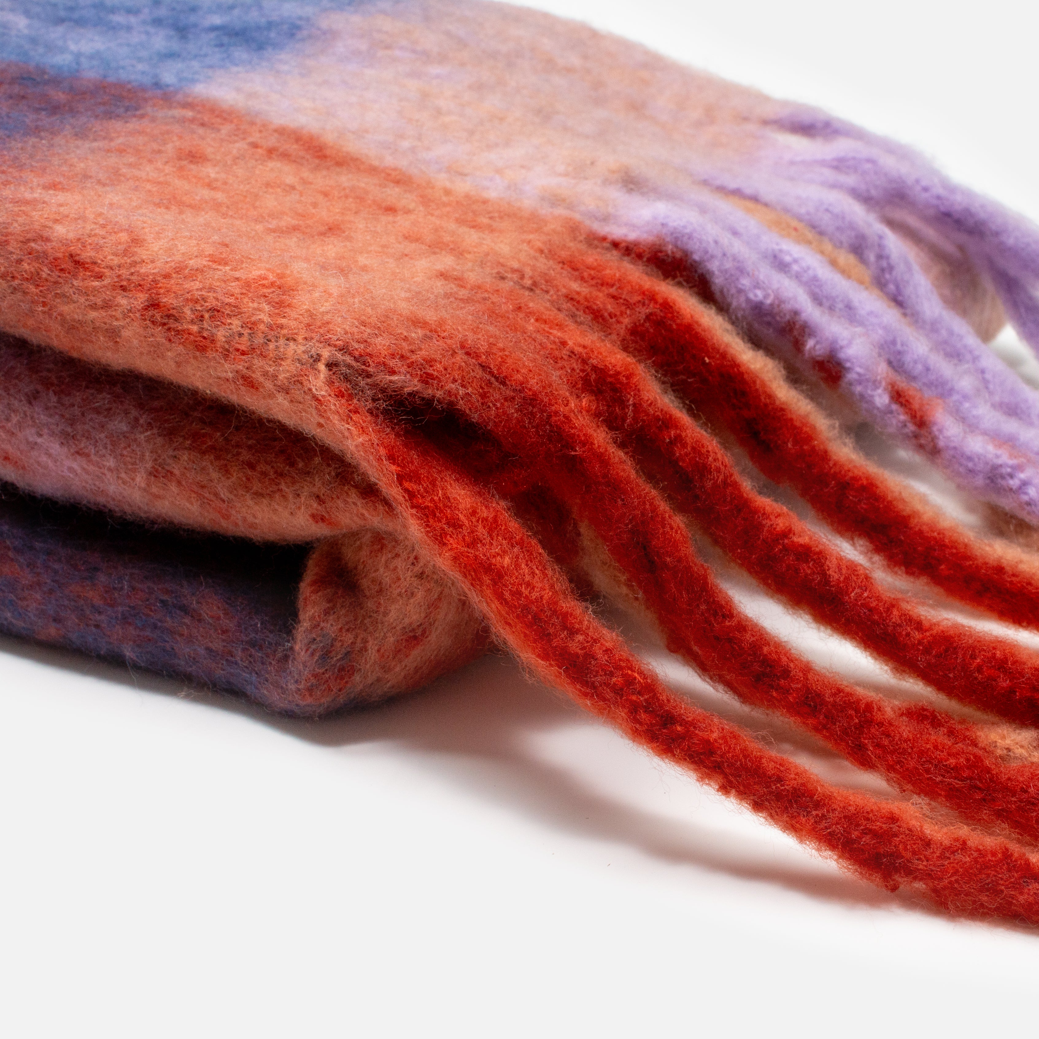 Foulard à carreaux rouges mauves et marine
