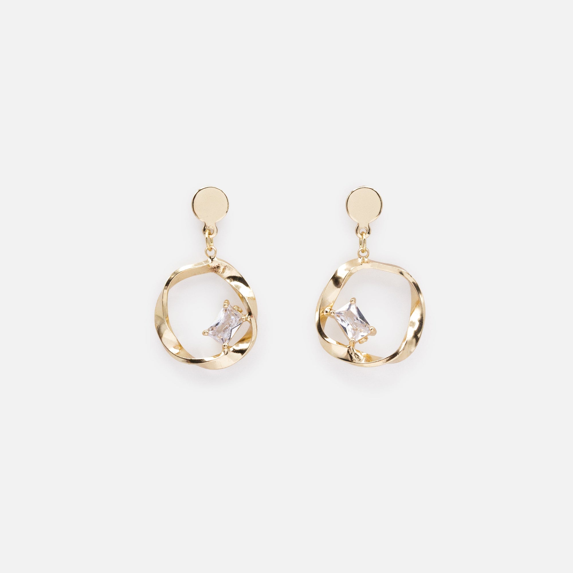 Boucles d'oreilles dorées cercle torsadé avec pierre translucide