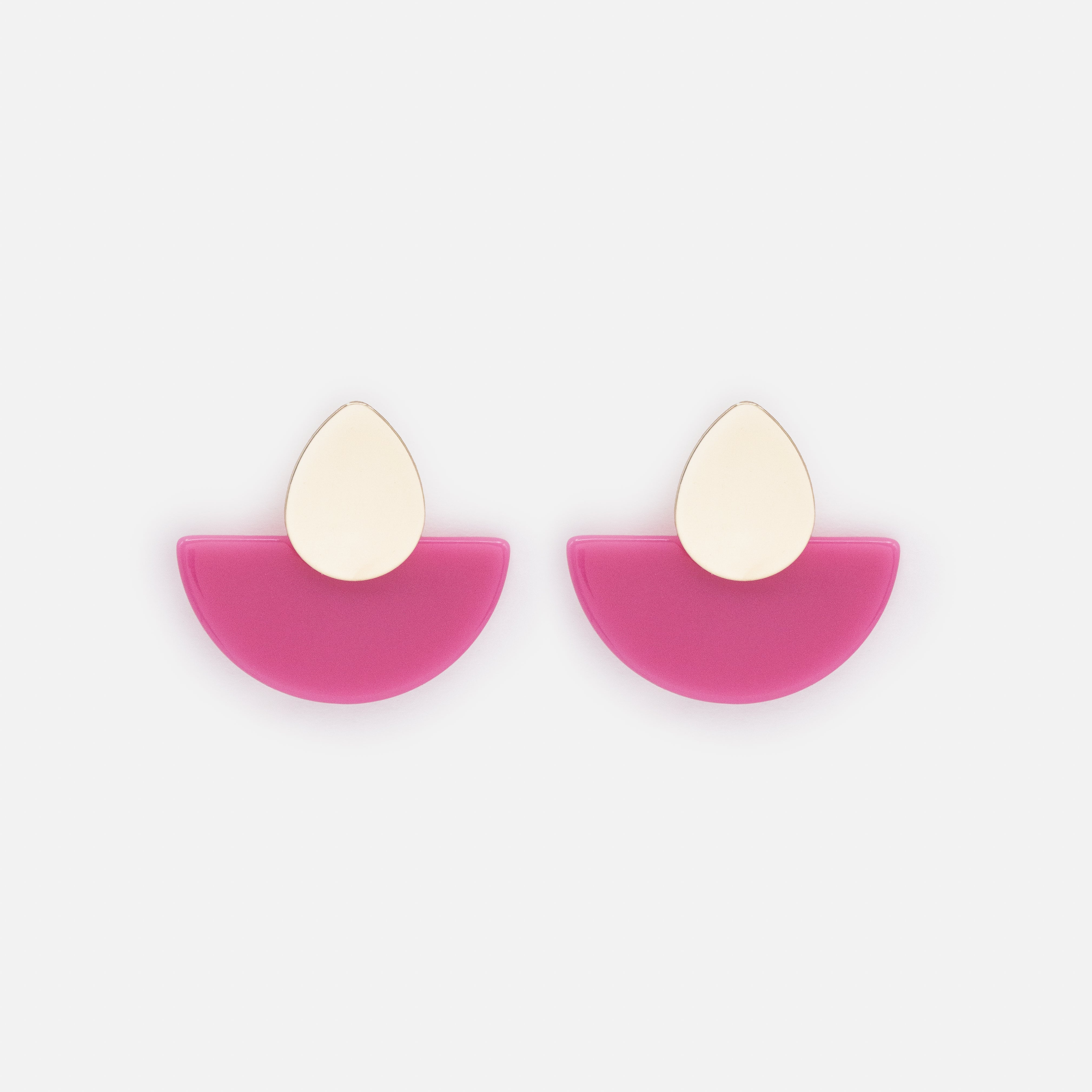 Boucles d'oreilles dorées avec base en acétate rose