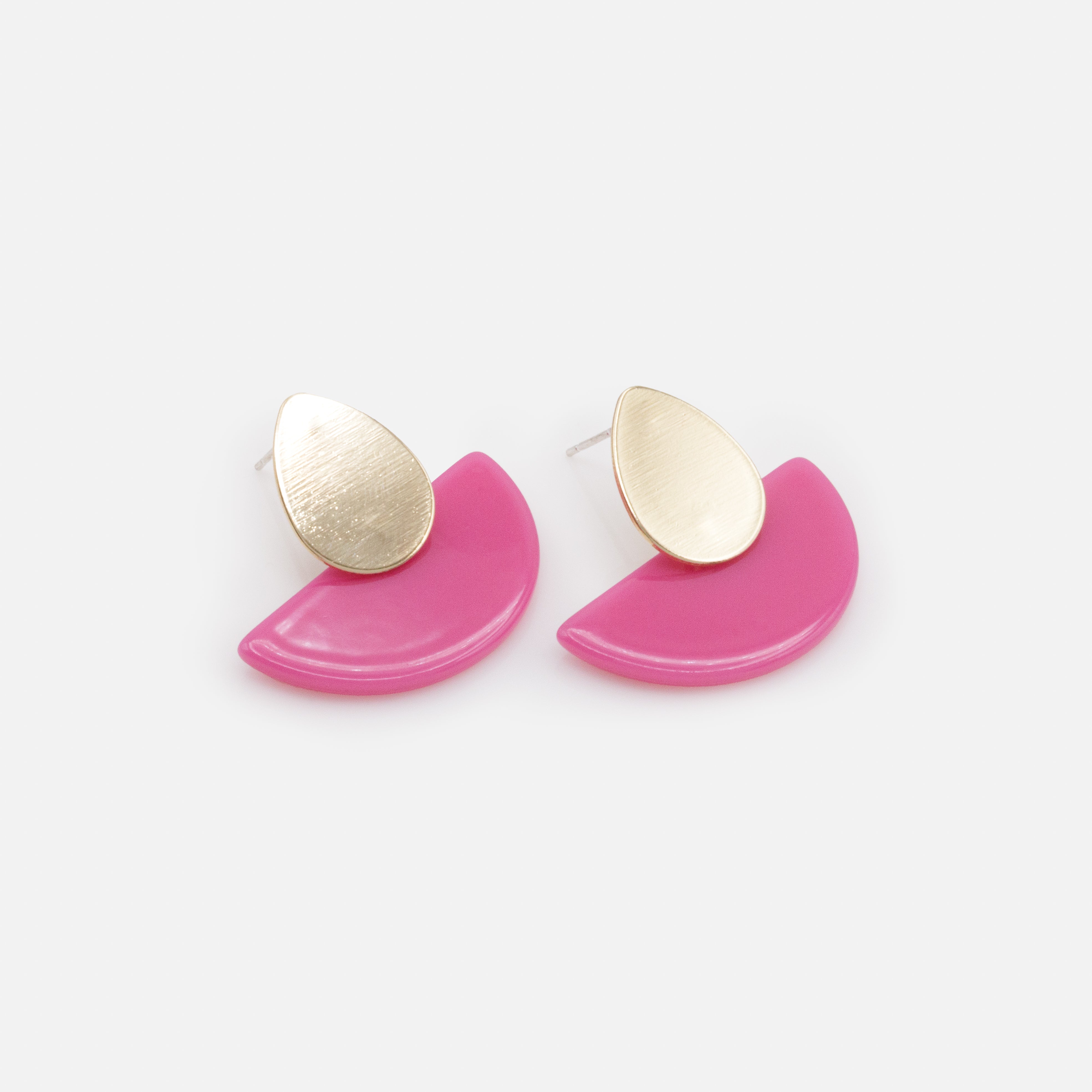Boucles d'oreilles dorées avec base en acétate rose