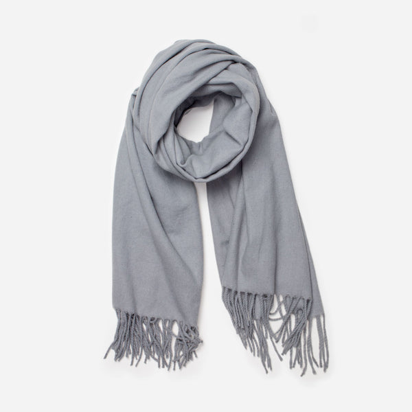 Load image into Gallery viewer, Gray fringed scarf
