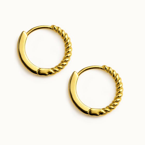 Charger l&#39;image dans la galerie, Boucles d&#39;oreilles huggies 15 mm à demi torsadées en or vermeil
