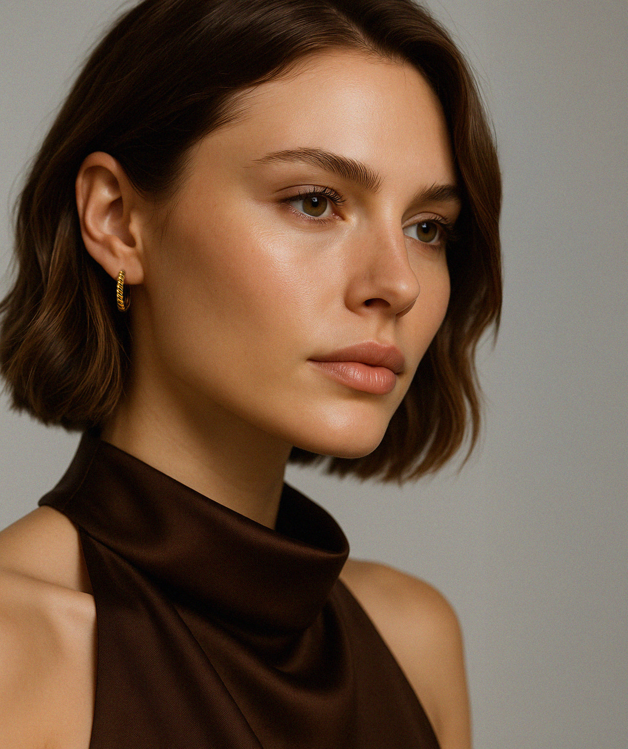 Boucles d'oreilles huggies 15 mm à demi torsadées en or vermeil