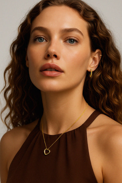 Charger l&#39;image dans la galerie, Collier pendentif cœur irrégulier en or vermeil
