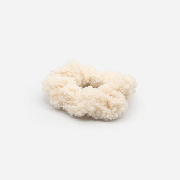 Load image into Gallery viewer, Ivory curled effect scrunchie
