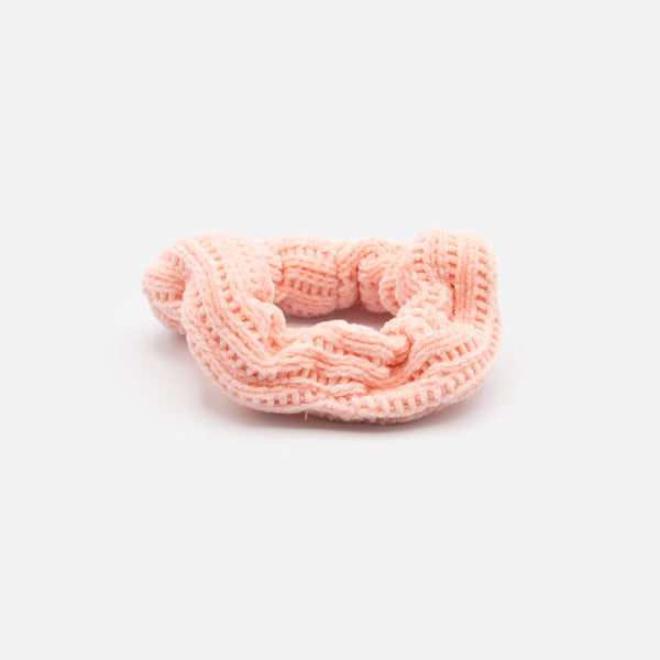 Load image into Gallery viewer, Pale pink chenille scrunchie
