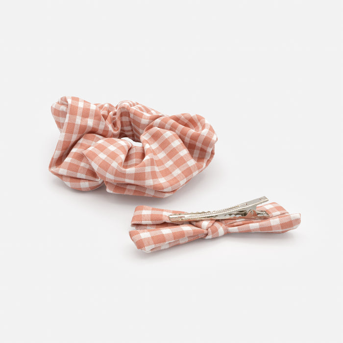Ensemble Mini & Me chouchou et pince vichy rose pâle
