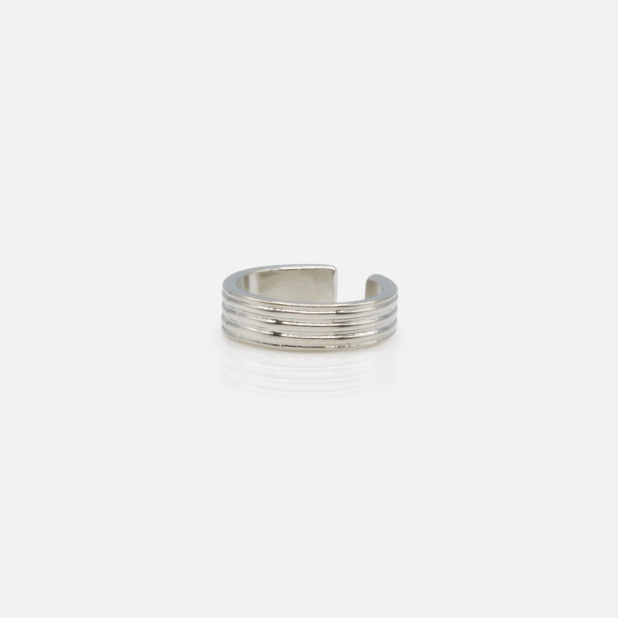 Set of two translucent white and textured silver open rings