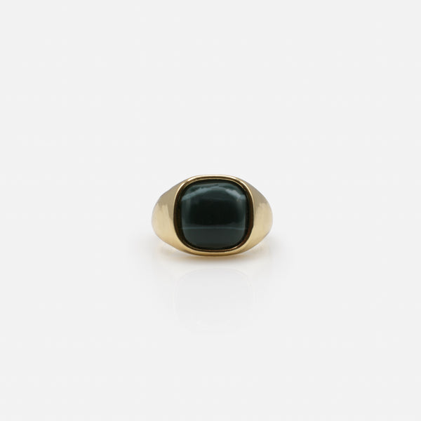 Load image into Gallery viewer, Golden open ring with green stone
