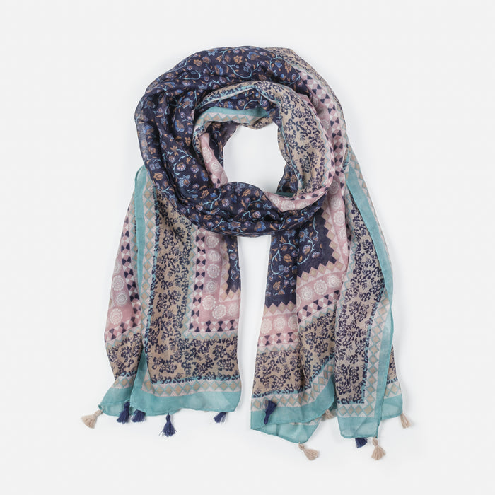 Foulard léger à motifs et couleurs variés avec pampilles