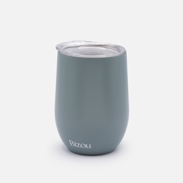 Charger l&#39;image dans la galerie, Tasse de voyage &quot;Wellbeing CLUB&quot; vert sauge en acier inoxydable
