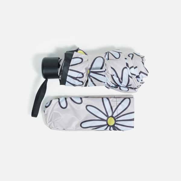 Load image into Gallery viewer, Beige umbrella with daisies and storage bag
