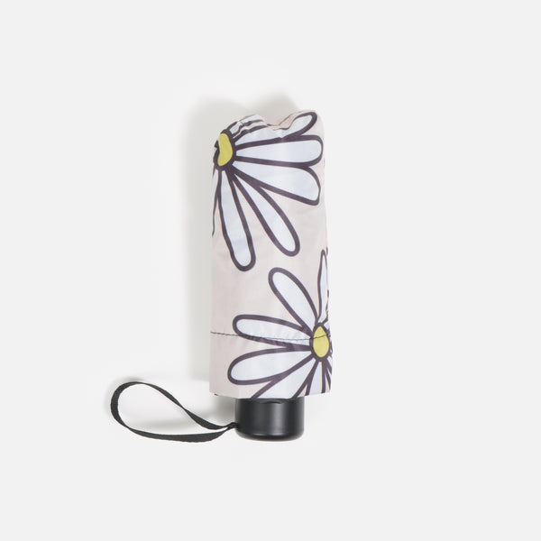 Load image into Gallery viewer, Beige umbrella with daisies and storage bag
