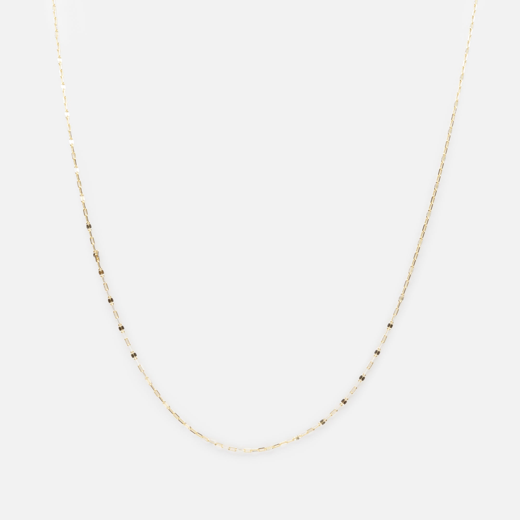 16-inch diamond and rectangular chain in 10-carat gold