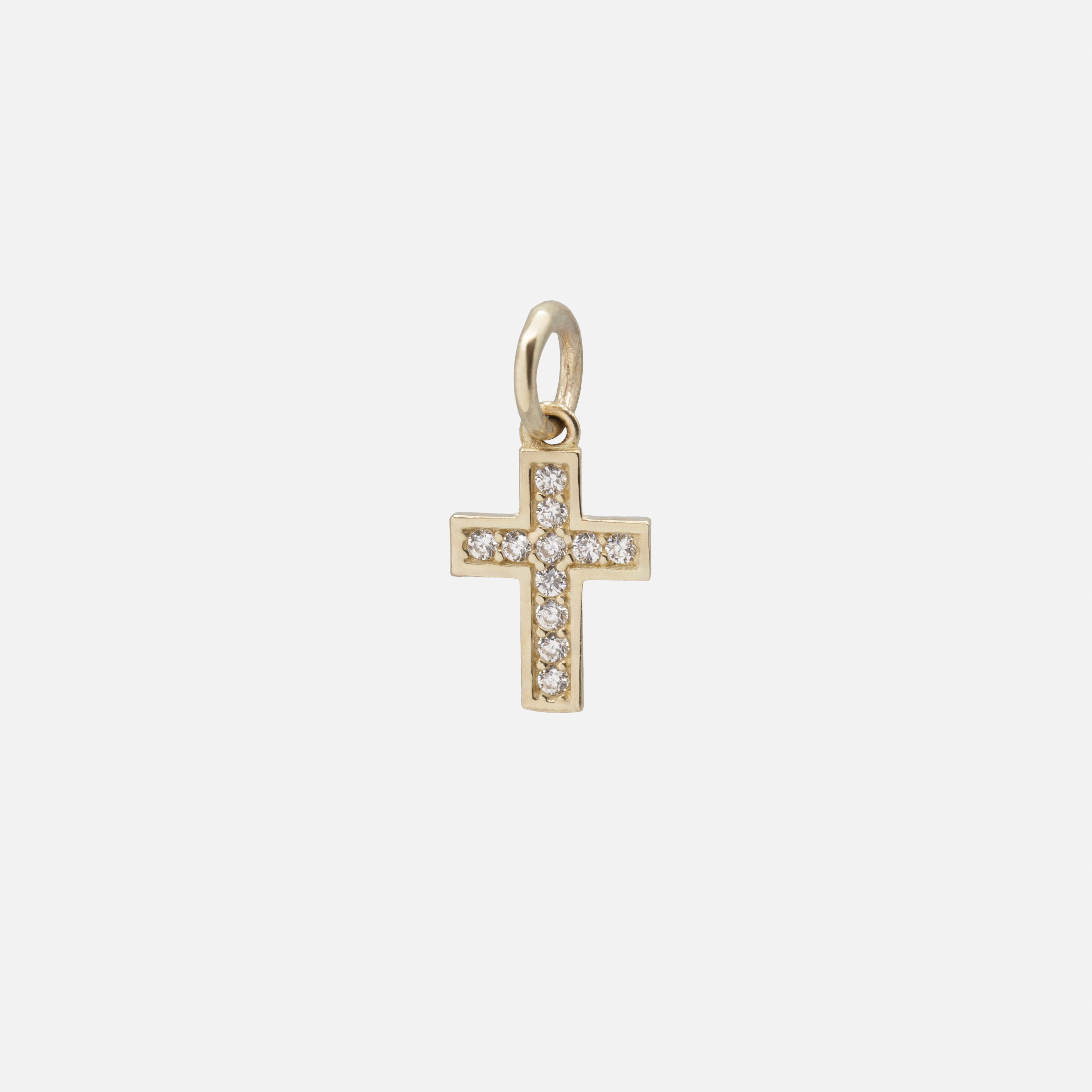 Breloque petite croix avec intérieur en zircons cubiques en or 10 carats
