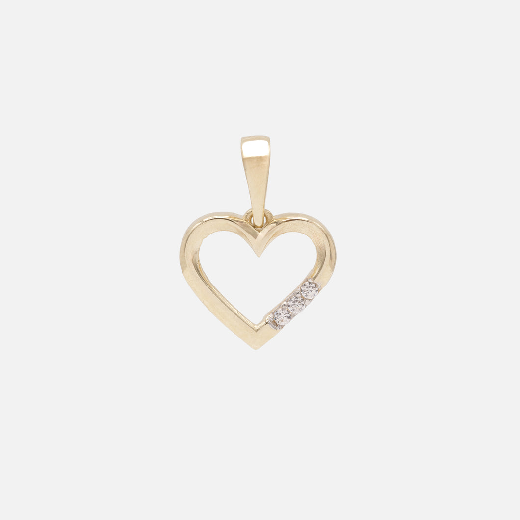 Breloque coeur avec trio de zircons cubiques en or 10 carats