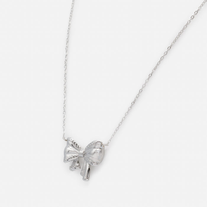 Mini silver necklace with oversized stainless steel buckle charm