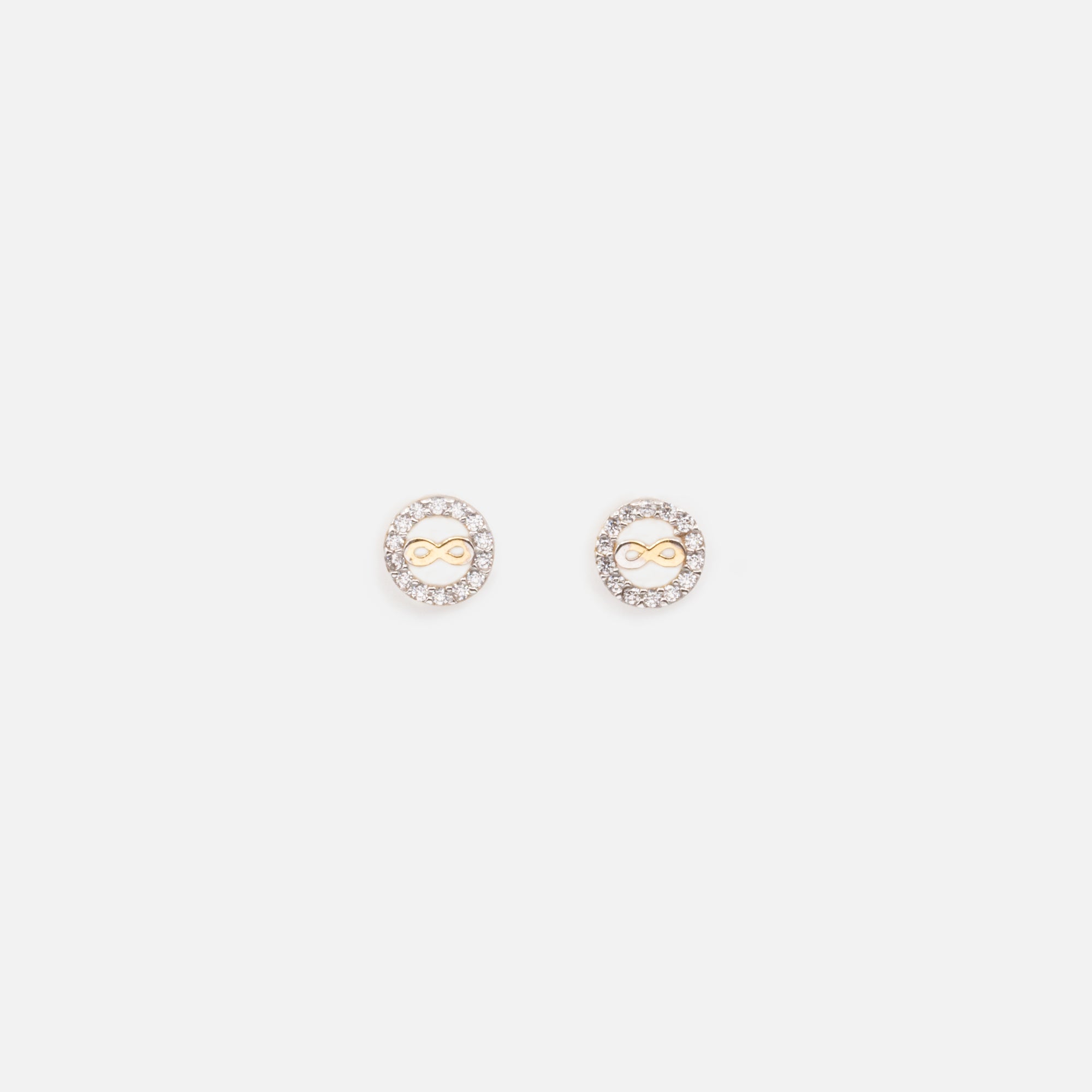 Boucles d'oreilles fixes 7 mm avec signe infini doré et cercle de zircons cubiques en or 10 carats