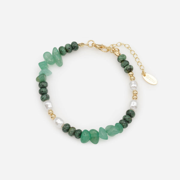 Load image into Gallery viewer, Green stone bracelet with pearls and golden beads
