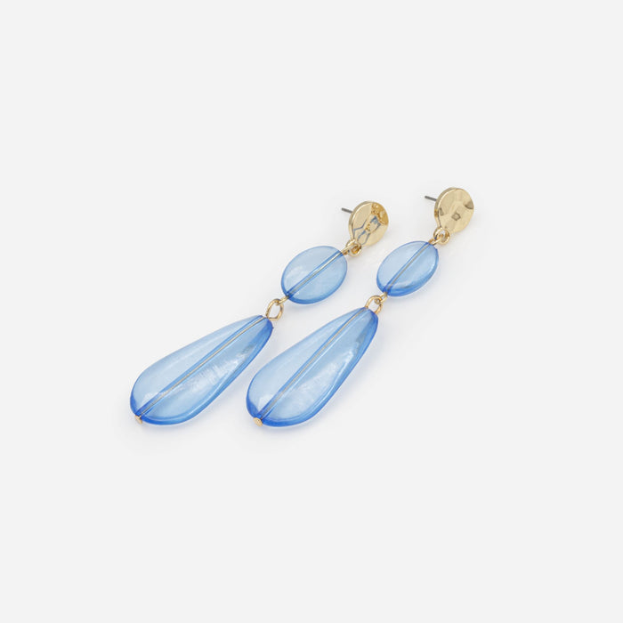 Boucles d'oreilles dorées avec longues breloques bleues translucides