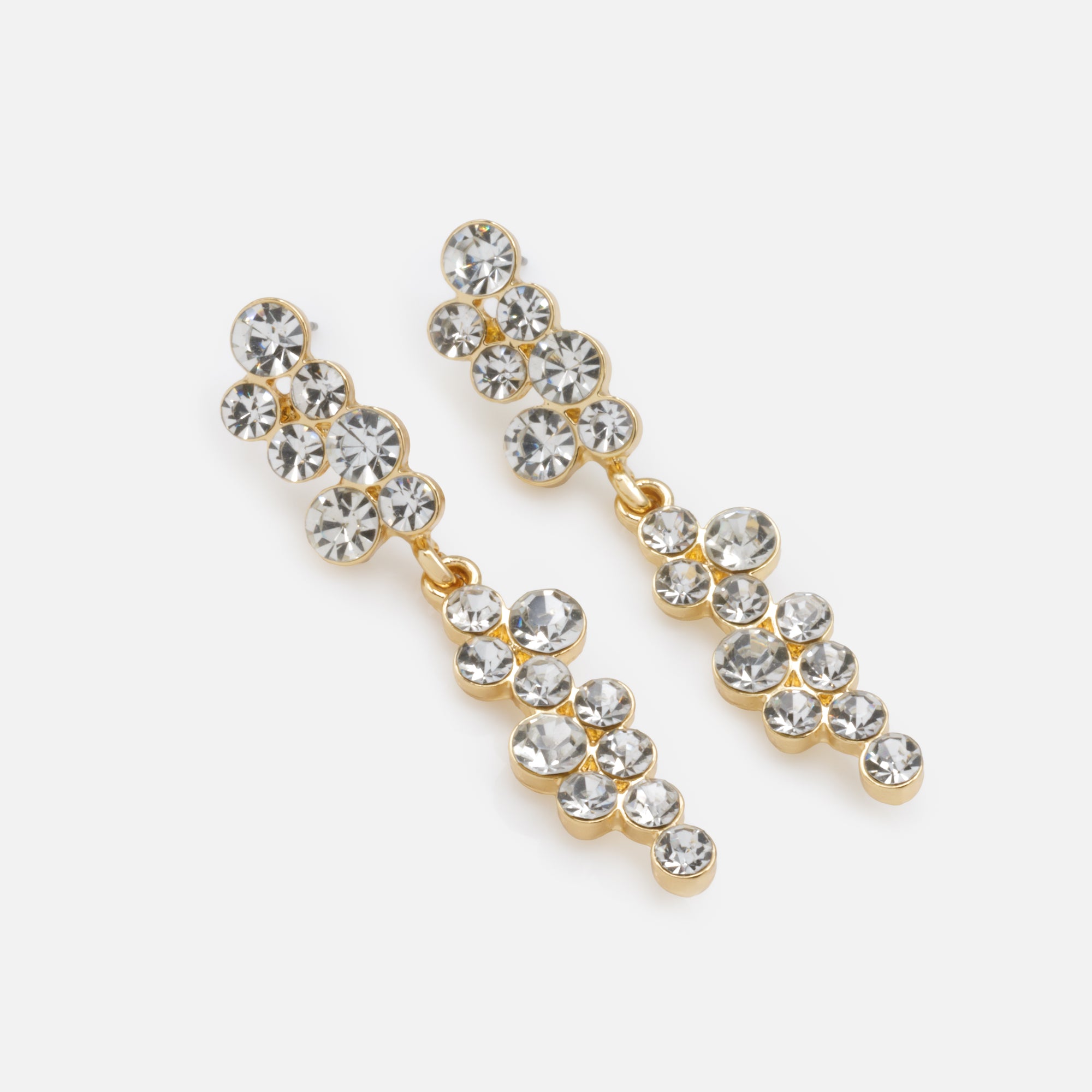 Boucles d'oreilles dorées longues avec grappes de zircons cubiques