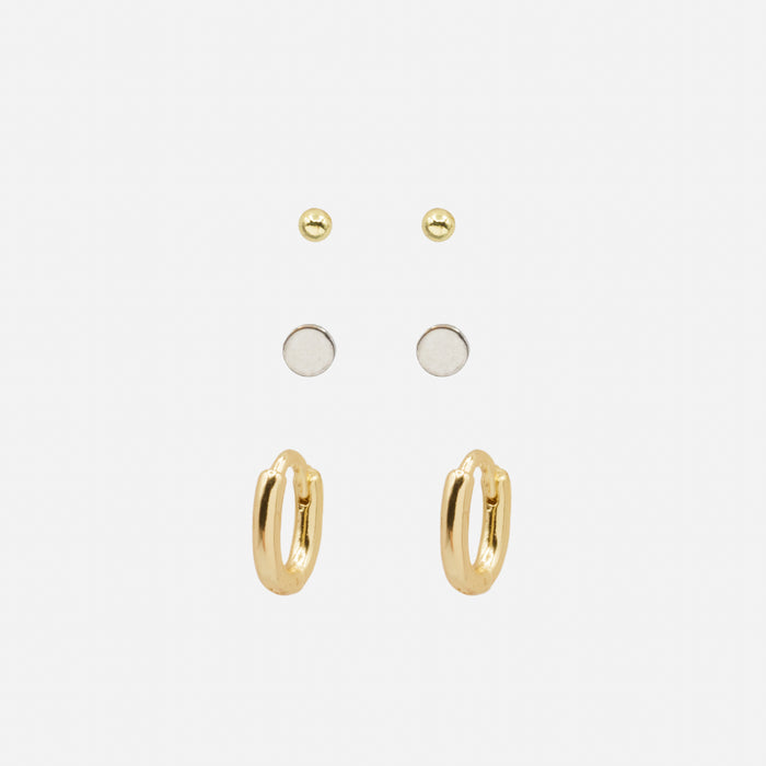 Trio de boucles d'oreilles dorées et argentées