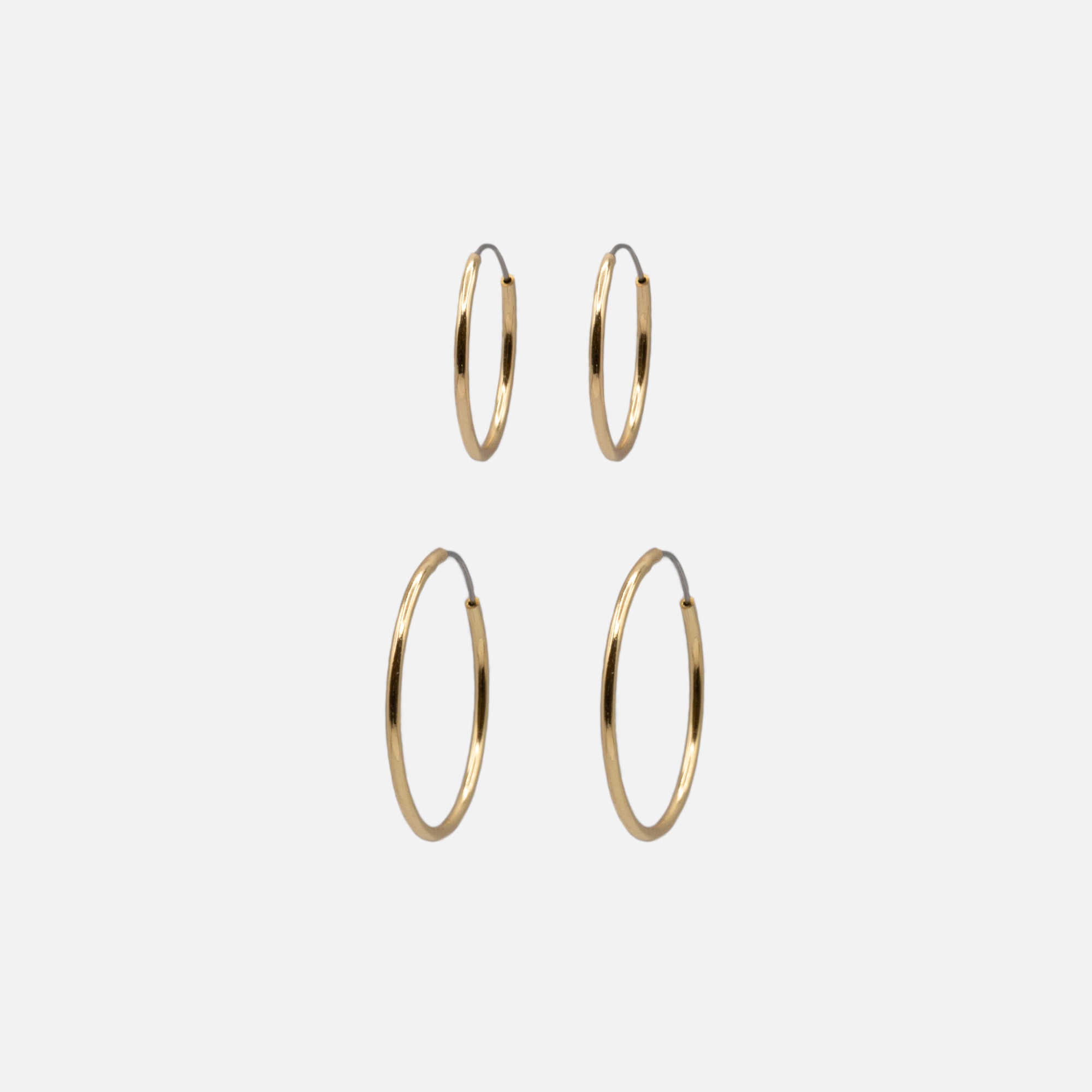 Set of 4 pairs of hoop earrings