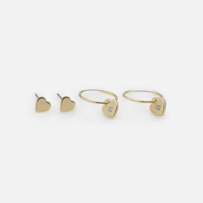 Fixed earrings and gold heart rings