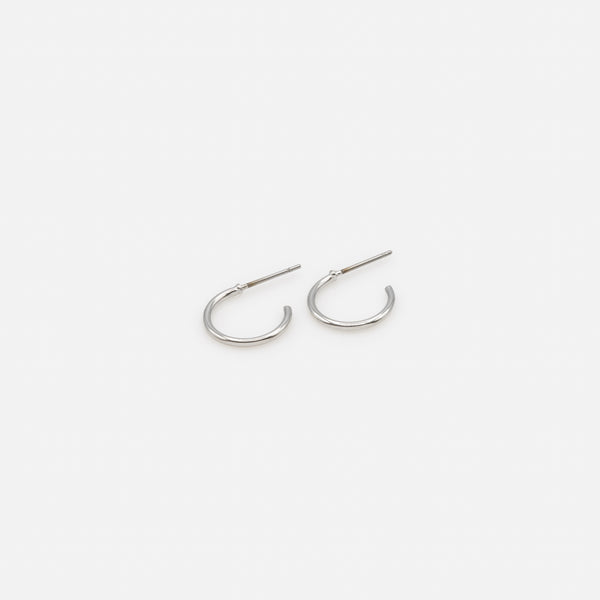 Charger l&#39;image dans la galerie, Trio de boucles d&#39;oreilles anneaux argentés simples et torsadés
