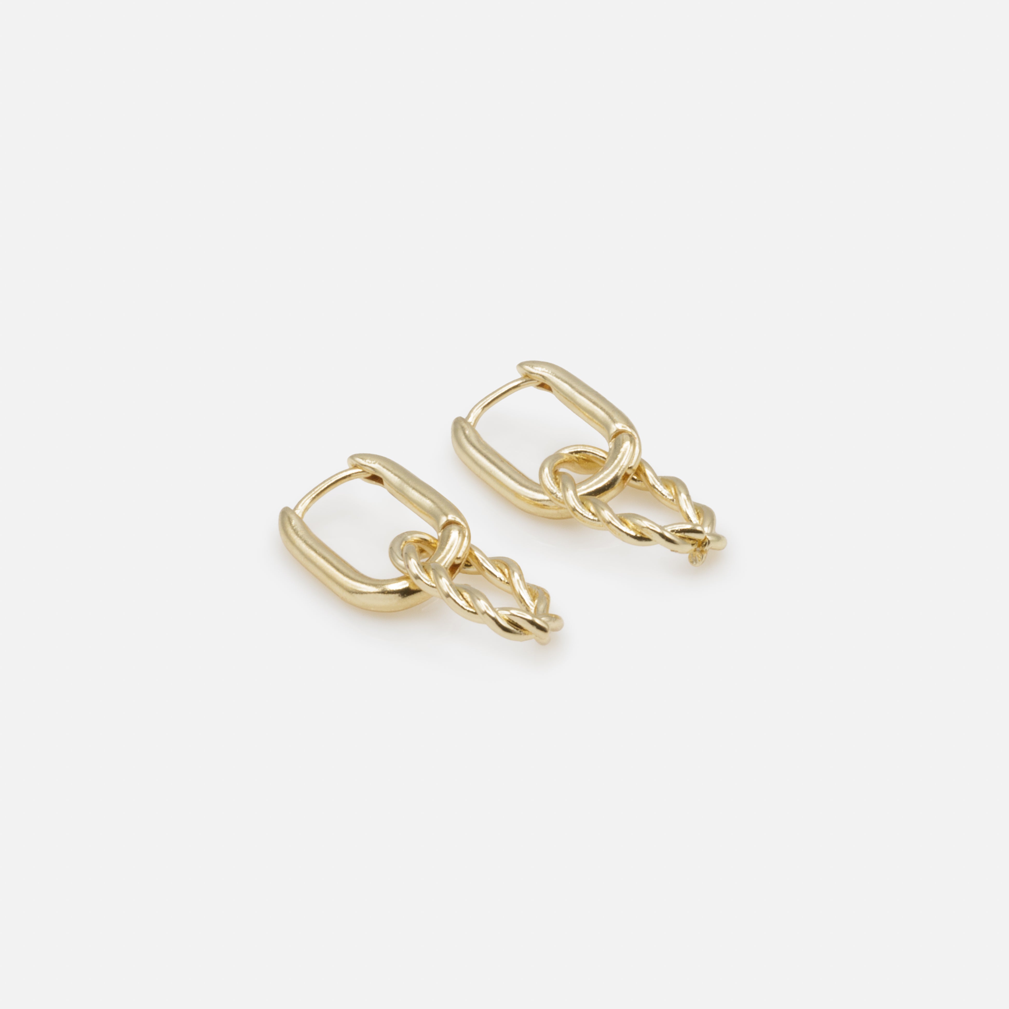 Boucles d'oreilles anneaux dorés deux façons