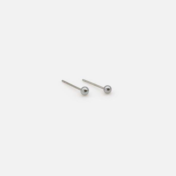 Duo de boucles d'oreilles fixes perles grises