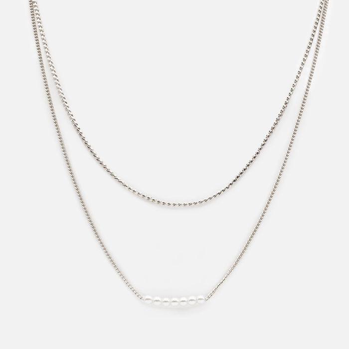 Set of two silver necklaces with "s" links and round synthetic pearls