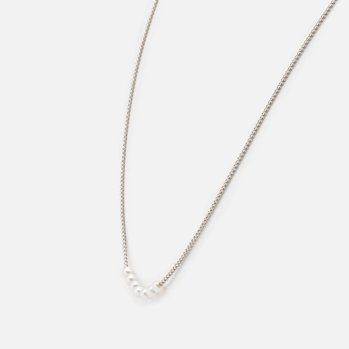 Set of two silver necklaces with "s" links and round synthetic pearls