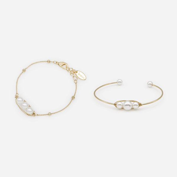 Load image into Gallery viewer, Set of two golden bracelets trio of pearls and metal wire
