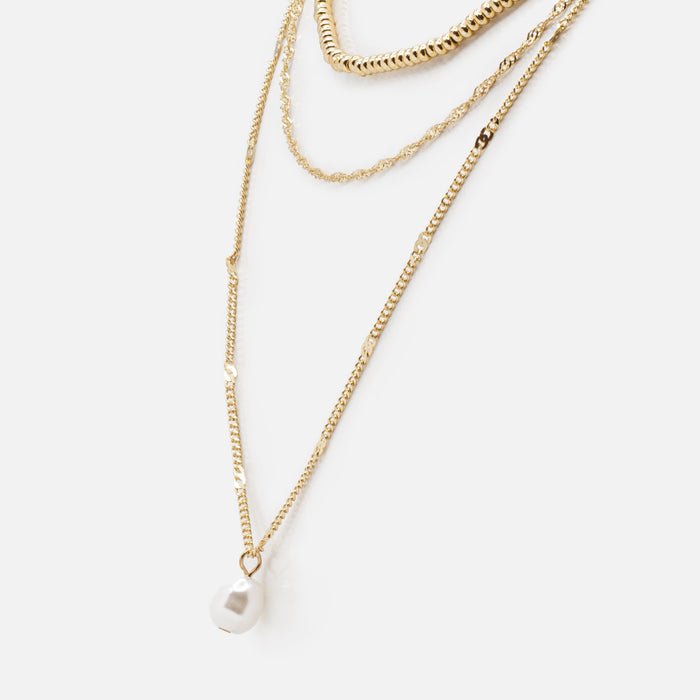 Triple chain necklace with synthetic pearl pendant and gold beads