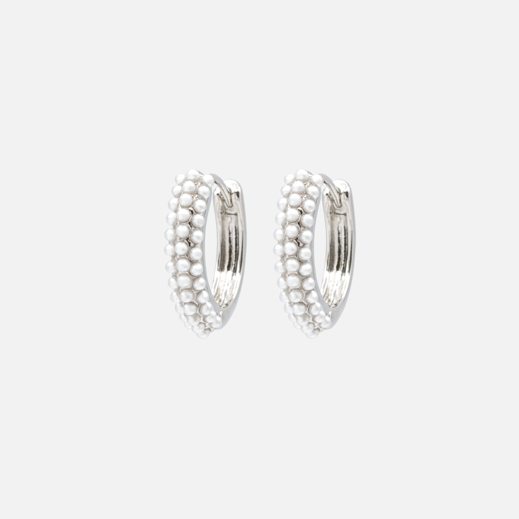 Silver hoop earrings with pearl surface