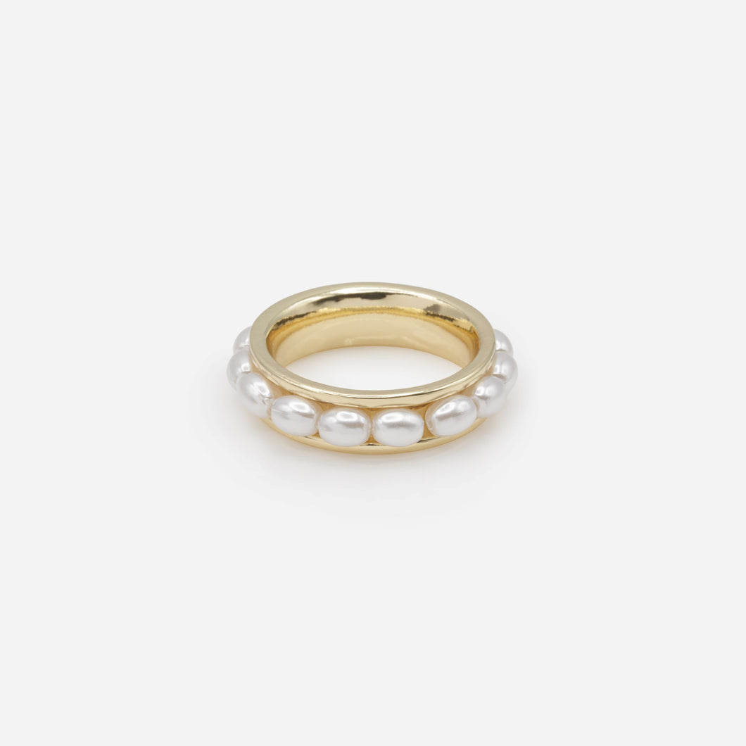 Golden pearl path ring
