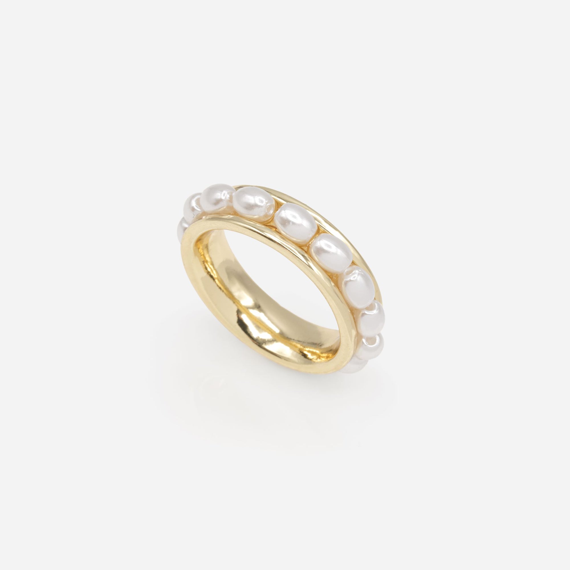 Golden pearl path ring