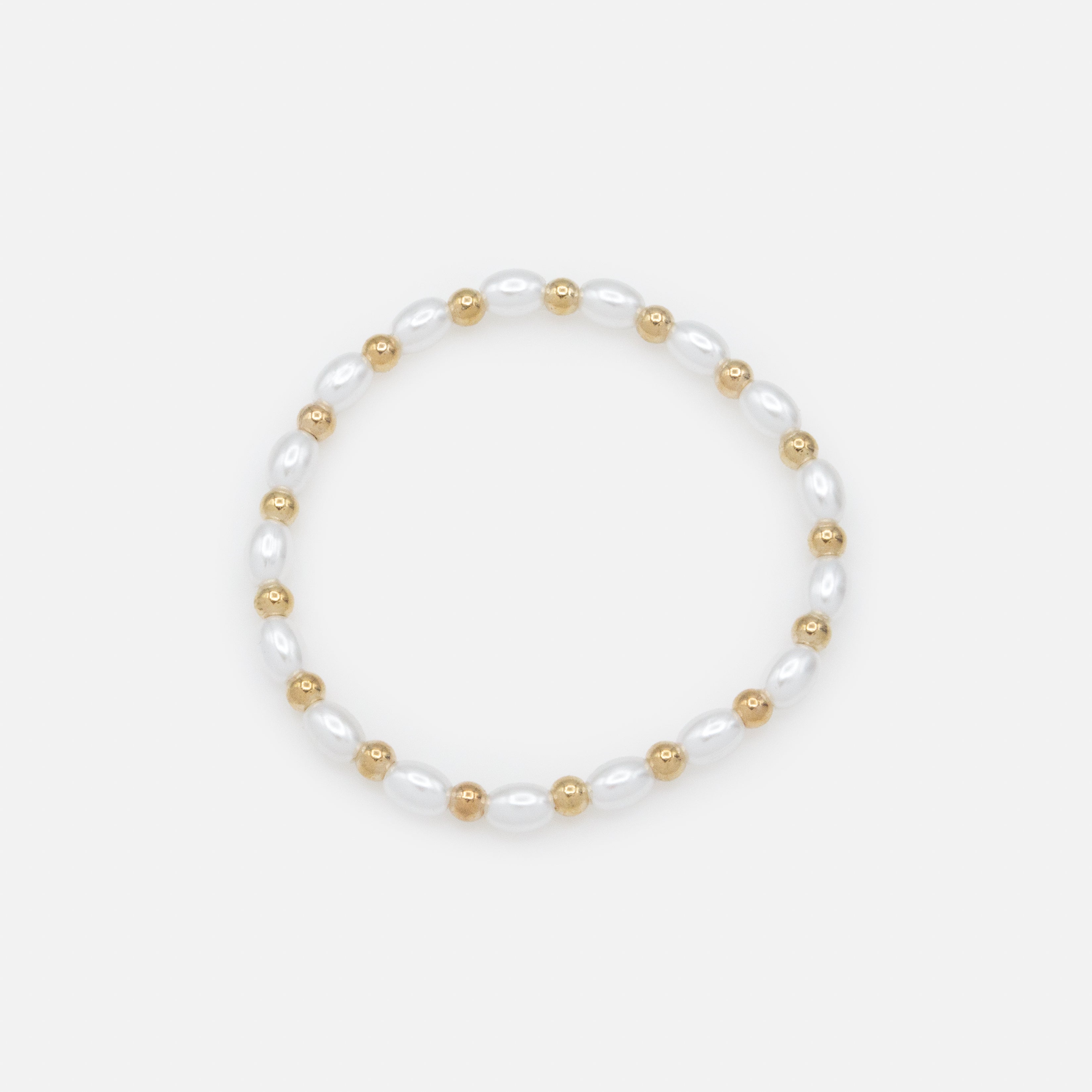 Trio de bracelets mailles trombone dorées et perles