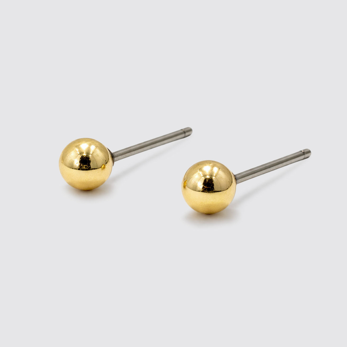 Trio de clous d'oreilles perles et fleurs doré