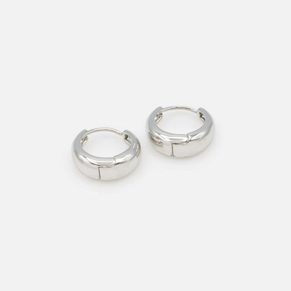 Load image into Gallery viewer, 15mm silver huggie earrings
