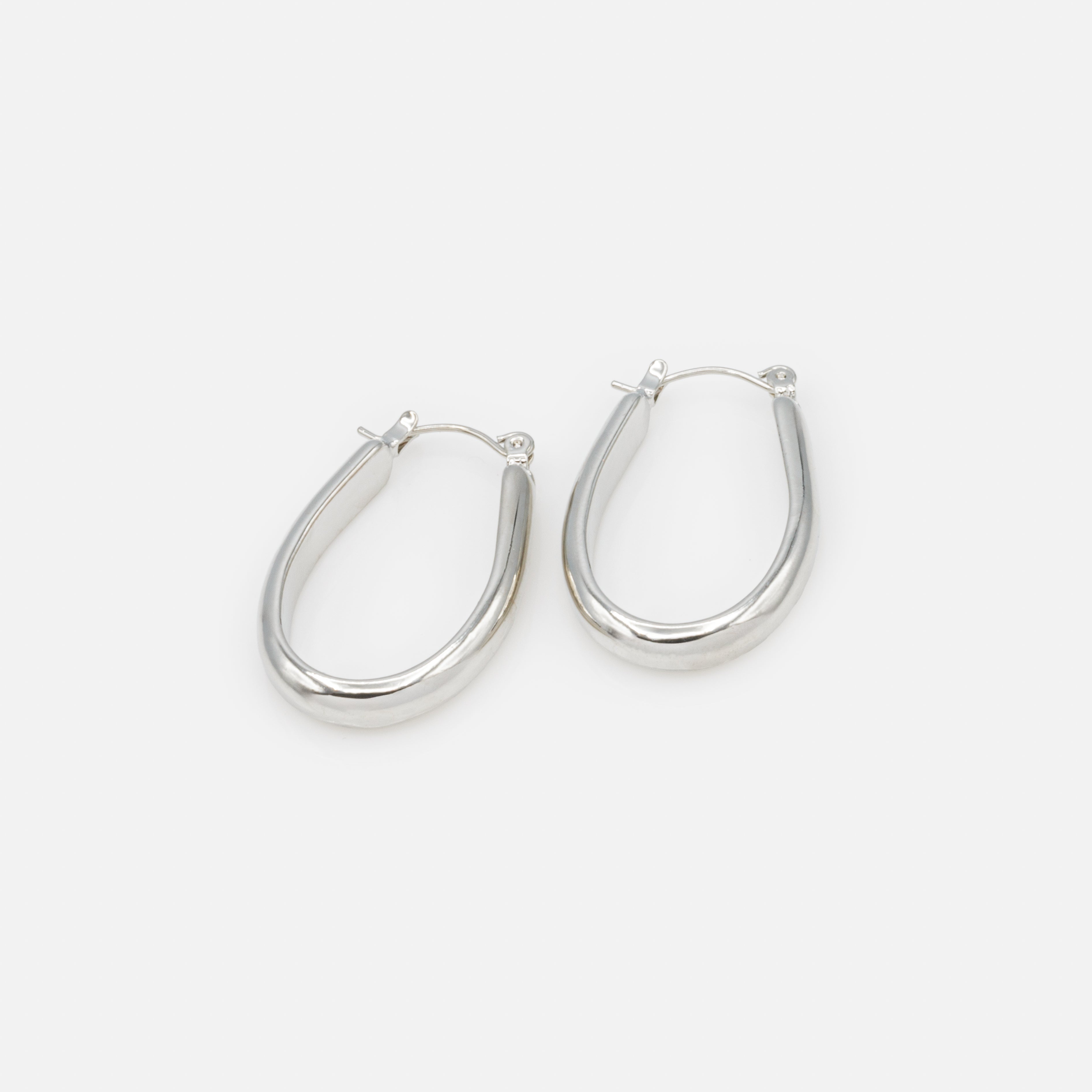 Boucles d'oreilles argentées ovales