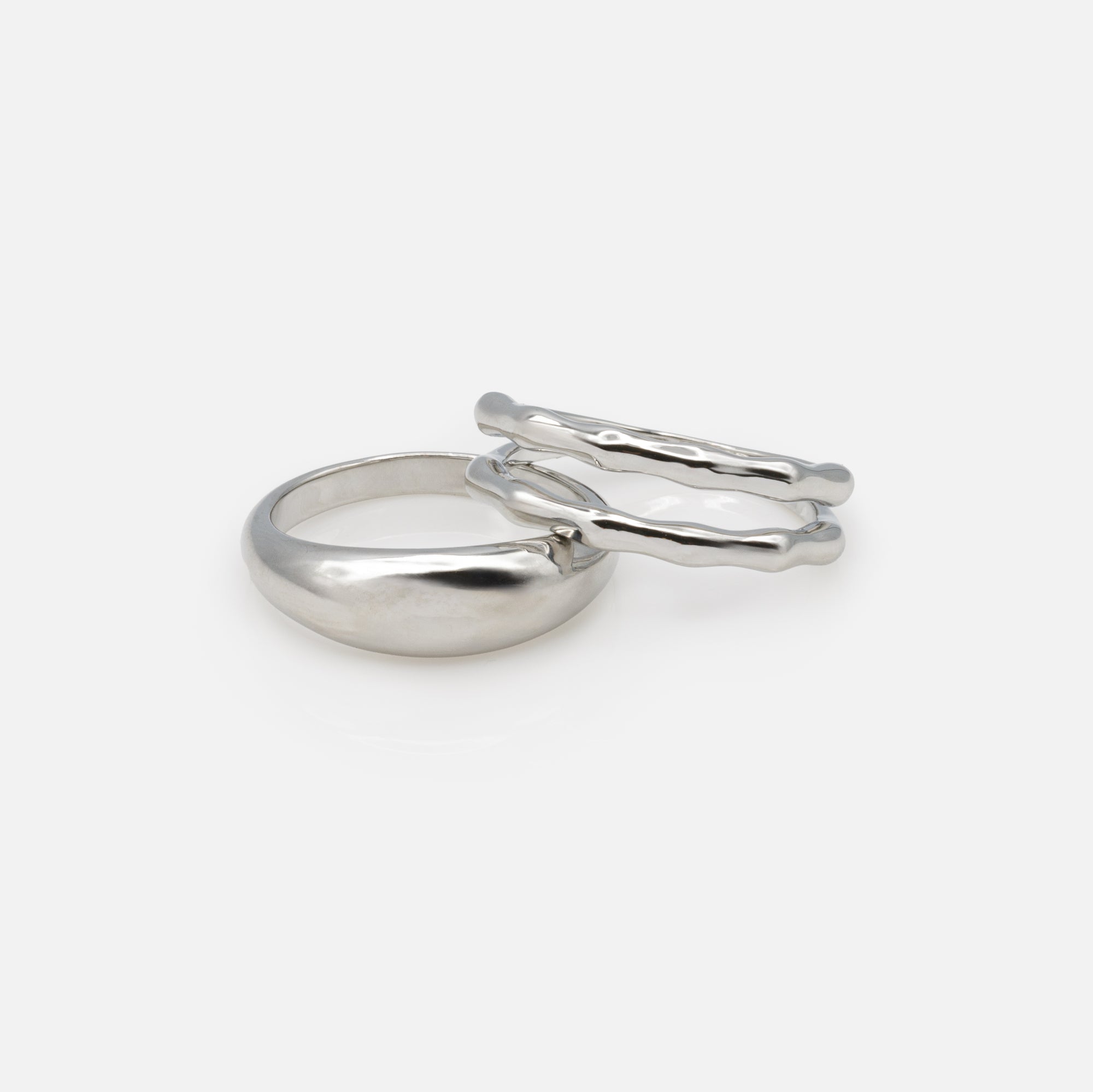Duo de bagues argentées anneau double gaufré et anneau simple