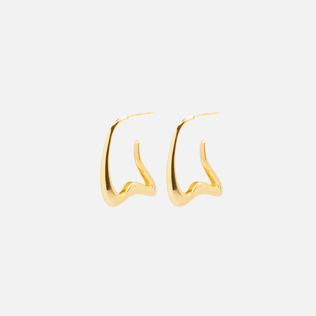 Boucles d'oreilles anneaux dorés effet vague